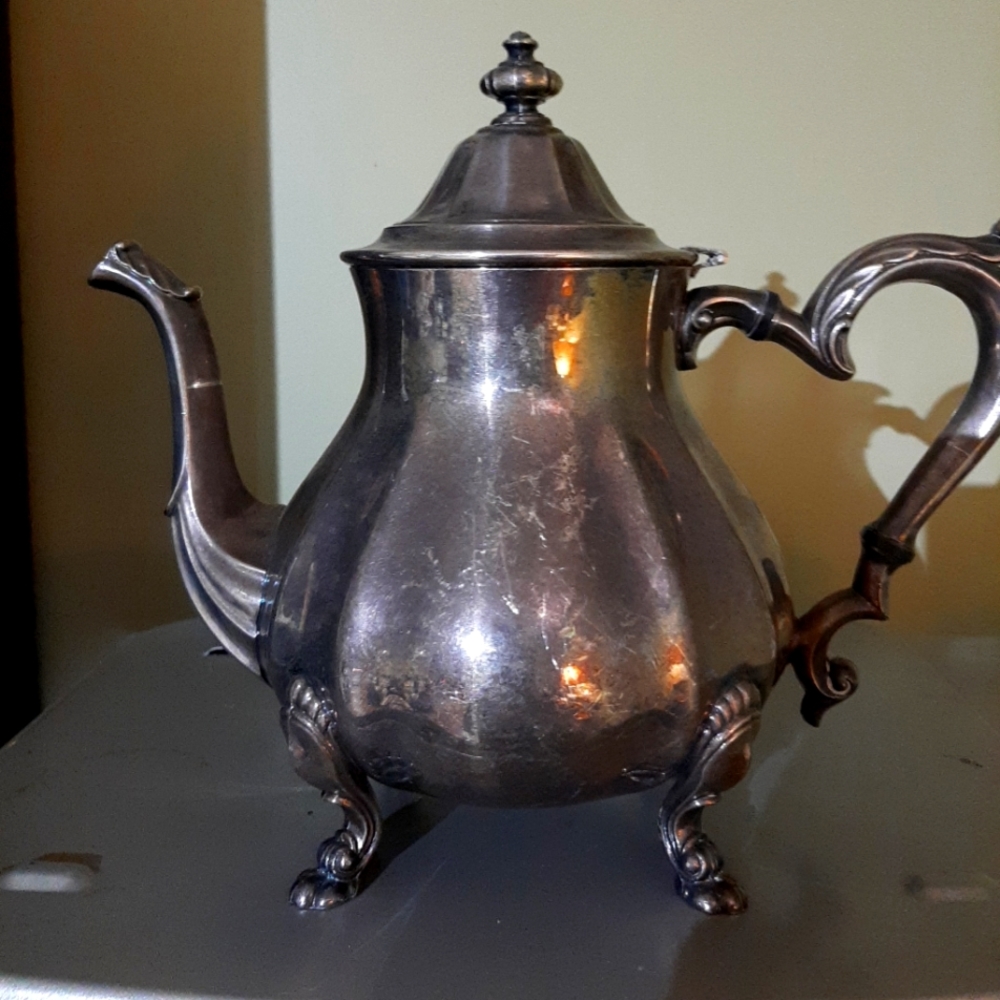 Vintage silver plate tea pot